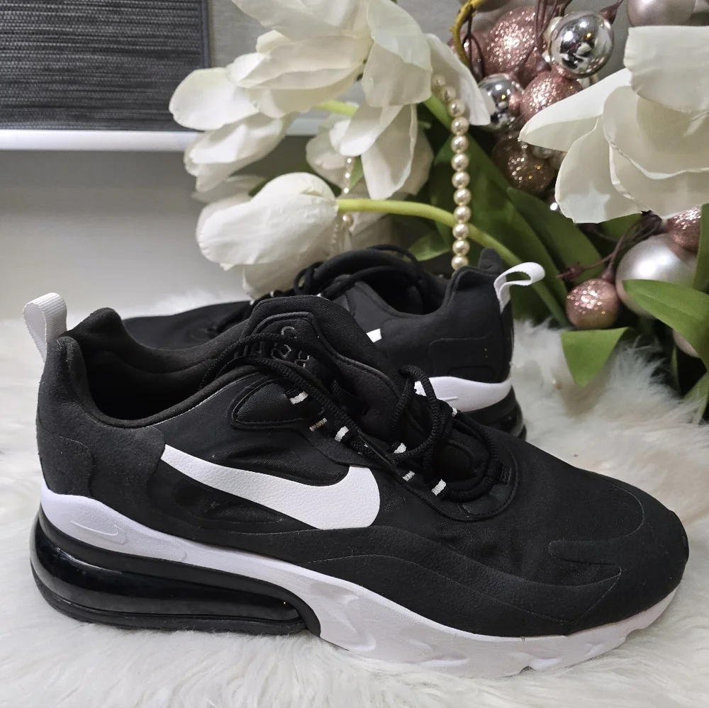 Nike Air Max 270 ReactMen size11.5Shown: Black/Black/WhiteStyle: CI3866-004 - Picture 3 of 5